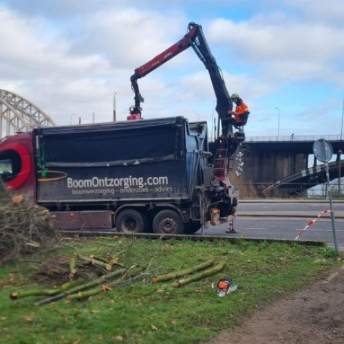 Knijpervrachtwagen BoomOntzorging 3